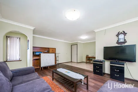 Property photo of 8 Delbridge Drive Kenwick WA 6107