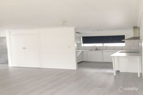 Property photo of 4/28 Edith Street Wynnum QLD 4178