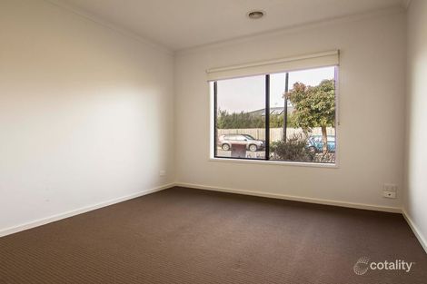 Property photo of 44 Whitecliff Way Armstrong Creek VIC 3217