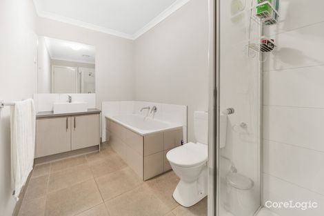 Property photo of 43/20 Hyde Park Avenue Craigieburn VIC 3064