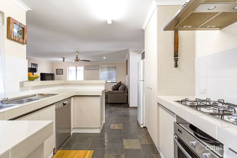 Property photo of 2 Onkaparinga Drive Old Noarlunga SA 5168