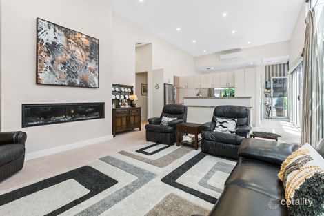 Property photo of 2/81 Barkly Street Mornington VIC 3931