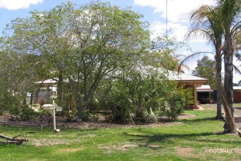 4 Victoria St, Clifton, QLD 4361