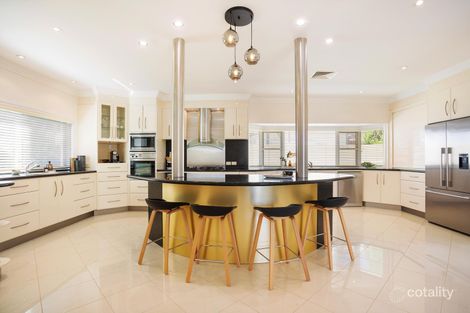 Property photo of 13 Marseille Court Bundall QLD 4217