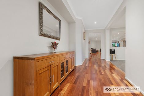 Property photo of 5 Ellis Close Point Cook VIC 3030