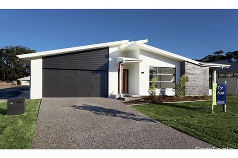 Property photo of 21 Red Gum Circuit Sapphire Beach NSW 2450