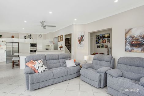 Property photo of 2/8 Acklin Court Varsity Lakes QLD 4227