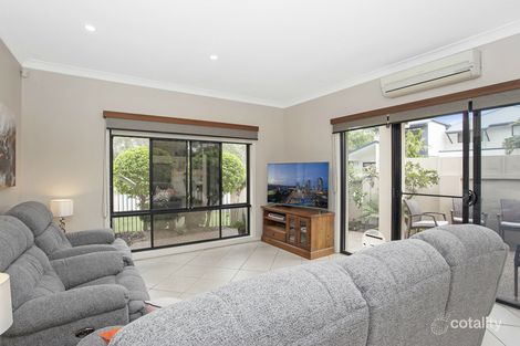 Property photo of 2/8 Acklin Court Varsity Lakes QLD 4227