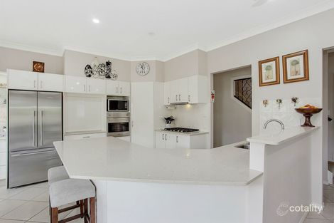 Property photo of 2/8 Acklin Court Varsity Lakes QLD 4227