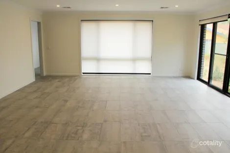 Property photo of 3 Tully Street Holder ACT 2611