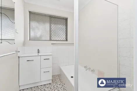 Property photo of 21 Hewitt Way Booragoon WA 6154