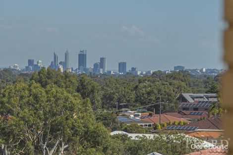Property photo of 1 Lanark Mews Duncraig WA 6023