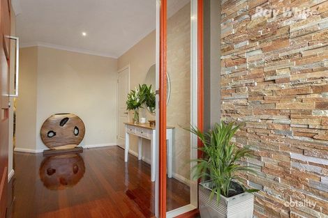 Property photo of 7 Mitta Avenue Waterways VIC 3195
