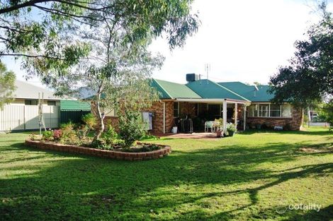 20 Lee St, Miles, QLD 4415