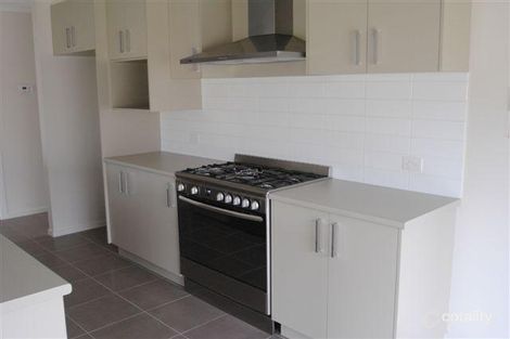Property photo of 41 Madeira Close Portland VIC 3305