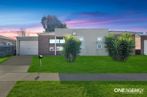 Property photo of 19 Craig Close Truganina VIC 3029