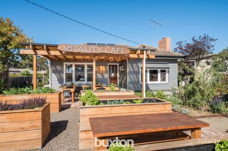 229 Roslyn Rd, Highton, VIC 3216