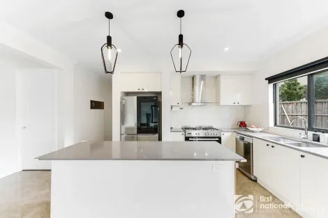 Property photo of 15 Pelham Drive Clyde VIC 3978