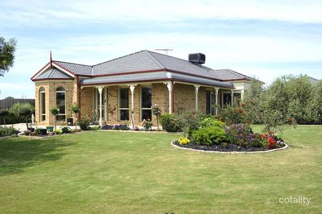 17-19 Pearl Bay Passage, St Leonards, VIC 3223