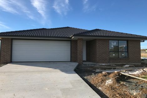 77 Kenny Dr, West Tamworth, NSW 2340