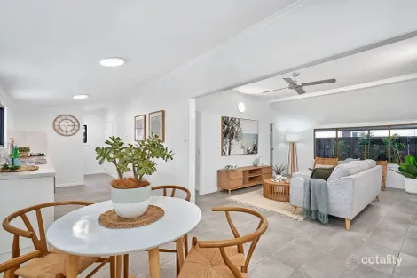 35 Saw St, Machans Beach, QLD 4878