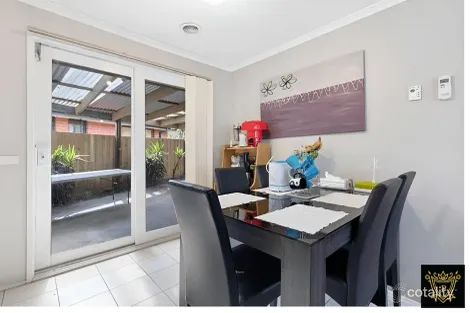 Property photo of 1/38 Cameron Way Pakenham VIC 3810