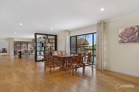 Property photo of 4 Zenith Close Croydon VIC 3136