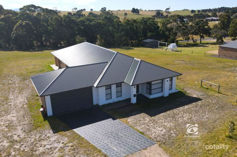 Property photo of 8 Kempton Grove Metung VIC 3904