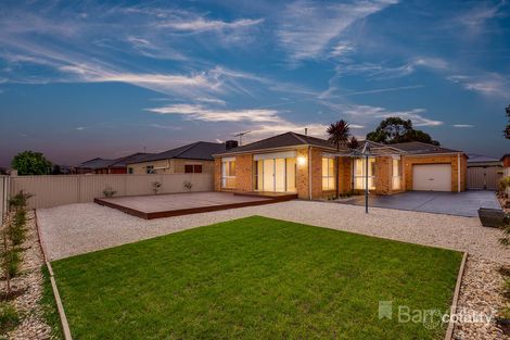 Property photo of 16 Bowman Court Taylors Hill VIC 3037