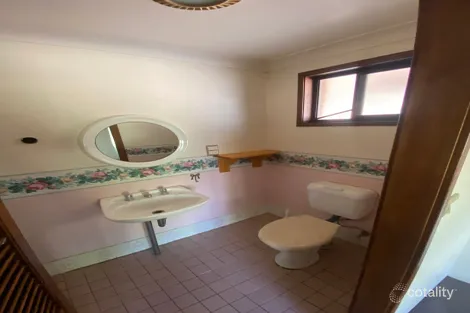 Property photo of 11 Robina Crescent Armidale NSW 2350
