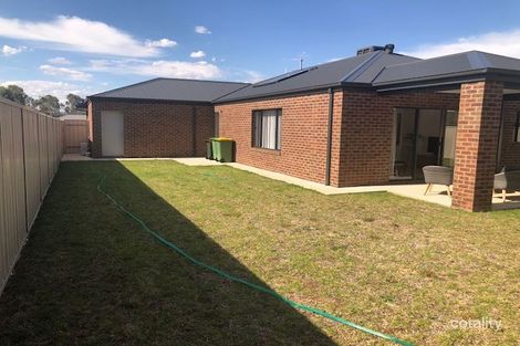 Property photo of 43 Maygar Avenue Wodonga VIC 3690