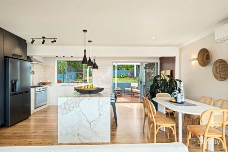 14 Nardoo Cres, Thirroul, NSW 2515