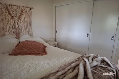 Property photo of 4 Laird Street Tenterfield NSW 2372