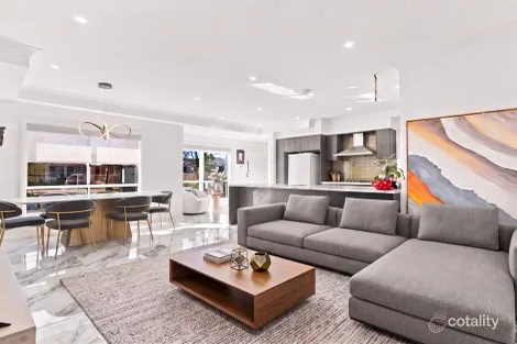 Property photo of 1/35 Jacaranda Crescent Casula NSW 2170