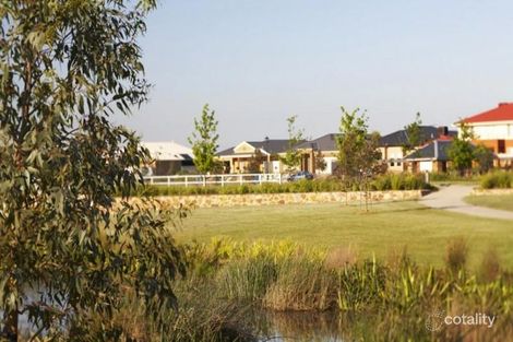 Property photo of 33 Waterloo Road Cranbourne East VIC 3977