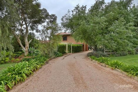 61 Maple Ave, Koorlong, VIC 3501