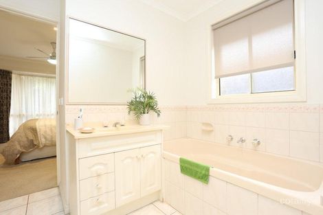 Property photo of 1 Ponsford Place Epping VIC 3076