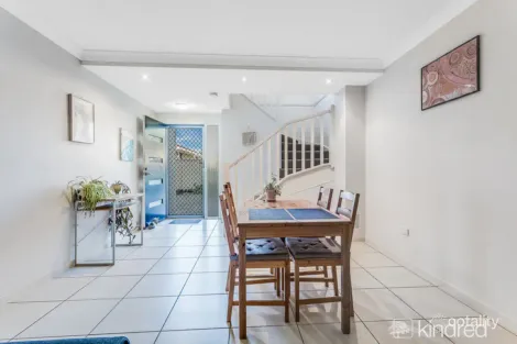 Property photo of 4/8 Griffith Road Scarborough QLD 4020