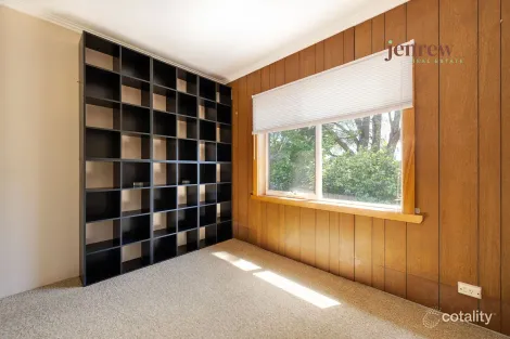 Property photo of 12 McPhee Street Havenview TAS 7320