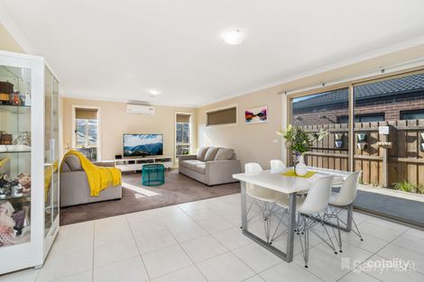 Property photo of 14 Meare Street Sunbury VIC 3429