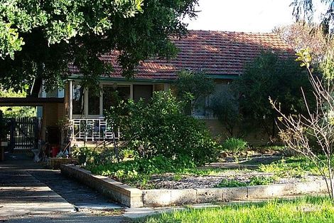 Property photo of 11 Bennewith Street Hilton WA 6163