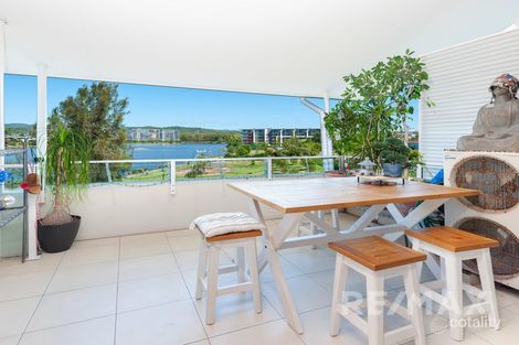 Property photo of 33/1 Lakefront Crescent Varsity Lakes QLD 4227