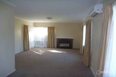 Property photo of 22 Mount Pleasant Drive Mount Waverley VIC 3149