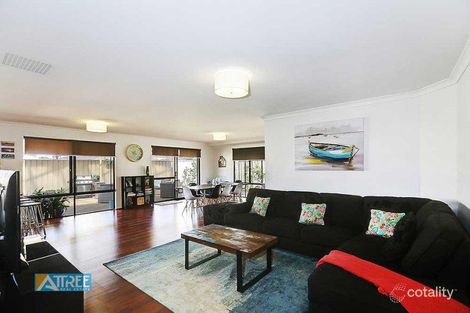 Property photo of 16 Flowergum Way South Lake WA 6164