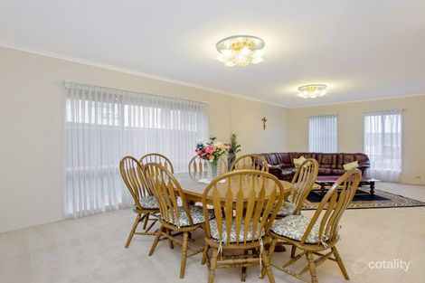 Property photo of 2 Herman Close Taylors Lakes VIC 3038