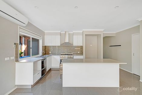 Property photo of 7 Hanoverian Street Clyde North VIC 3978
