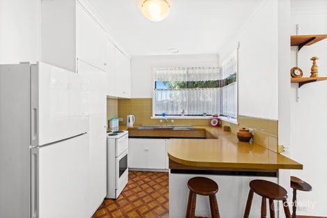 Property photo of 11 Aubrey Street Wendouree VIC 3355