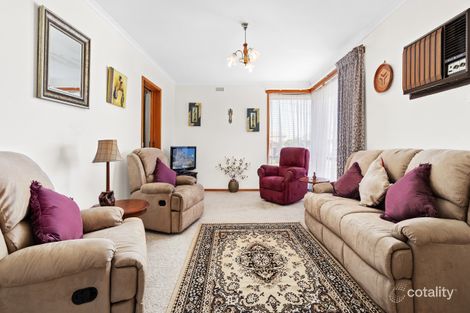 Property photo of 11 Aubrey Street Wendouree VIC 3355