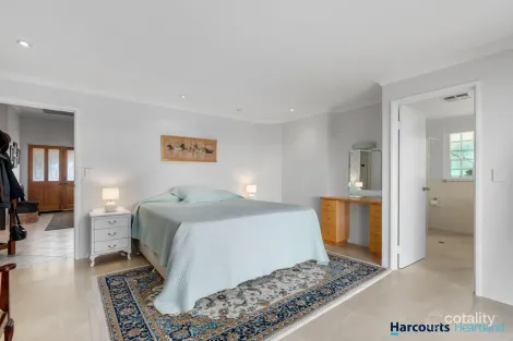 Property photo of 37 Bramley Place Kangaroo Gully WA 6255