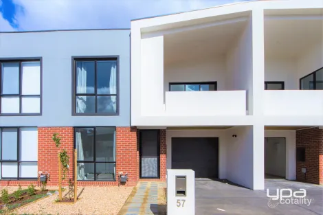 Property photo of 57 Oakden Crescent St Albans VIC 3021